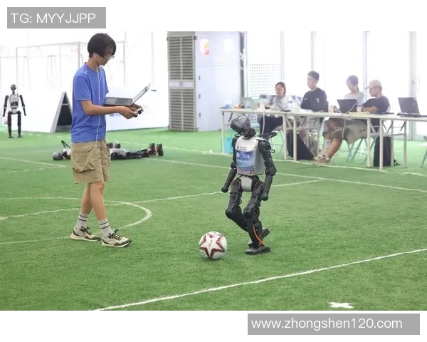 足球明星现场采访揭秘他们的训练秘诀与比赛心态分享 足球明星现场采访揭秘他们的训练秘诀与比赛心态分享