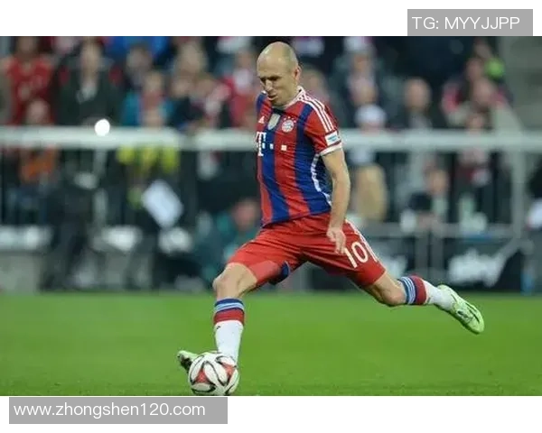 揭秘足球明星背后的私人教练是谁以及他们的训练秘密